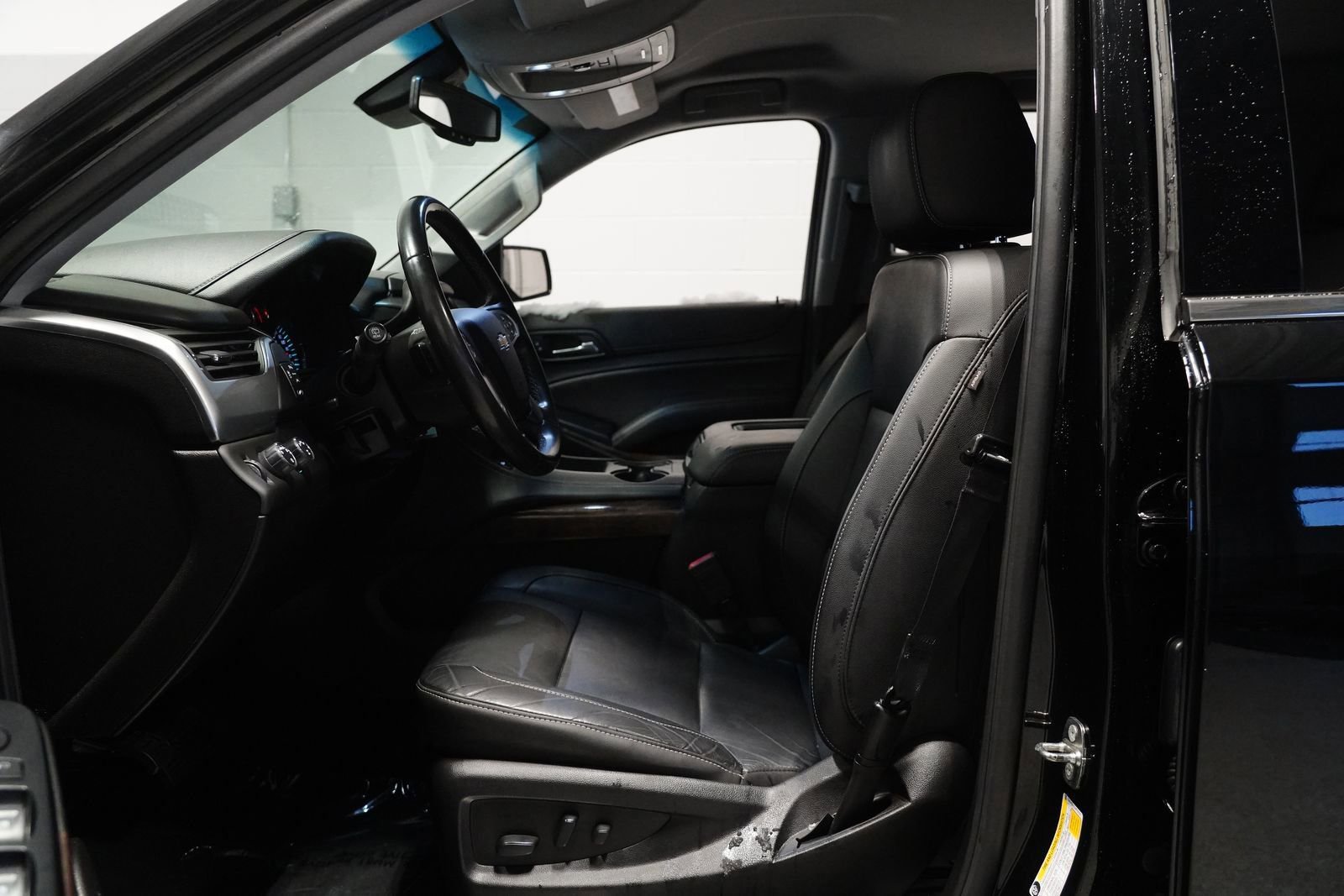 Used 2018 Chevrolet Tahoe LT image 11