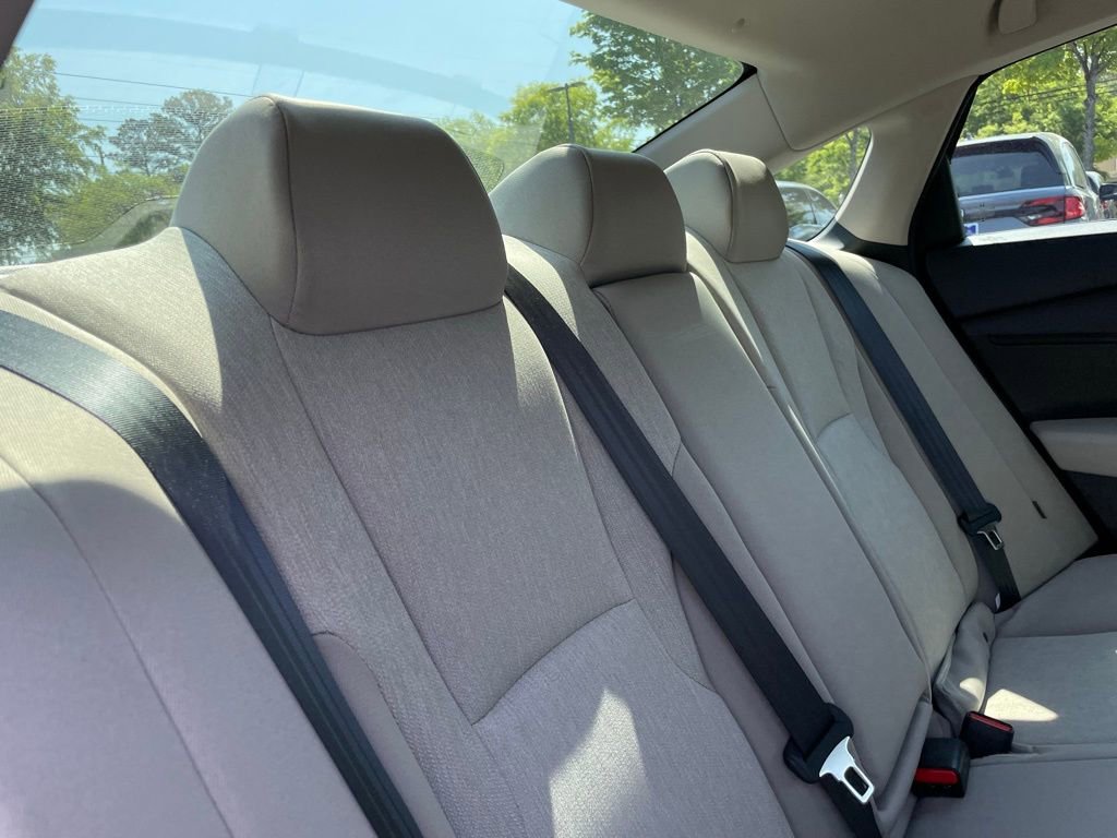 Certified 2025 Honda Accord LX image 36
