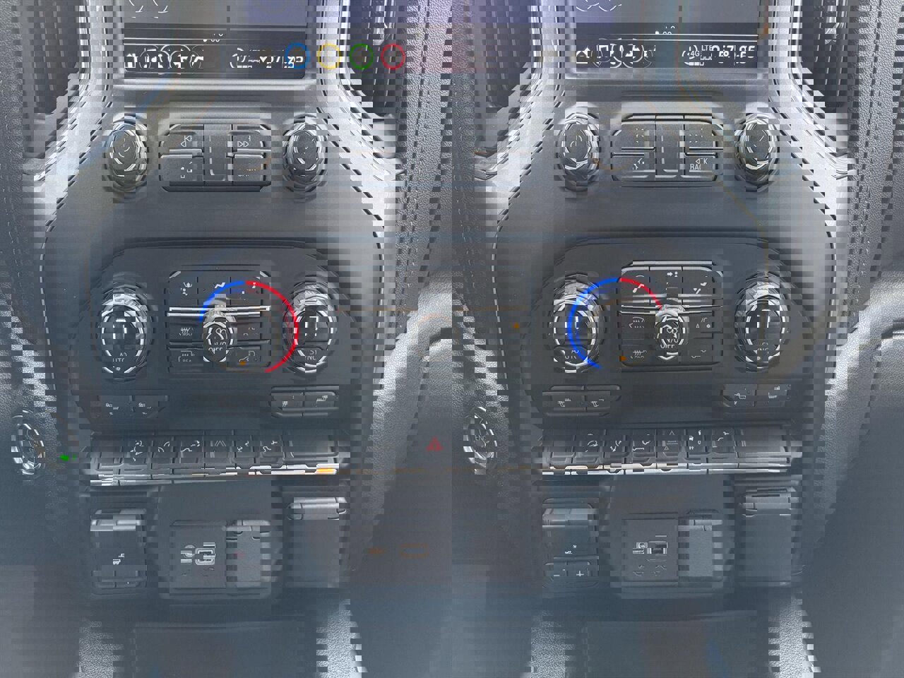 Used 2021 Chevrolet Silverado 1500 LT Trail Boss w/ Convenience Package II image 29