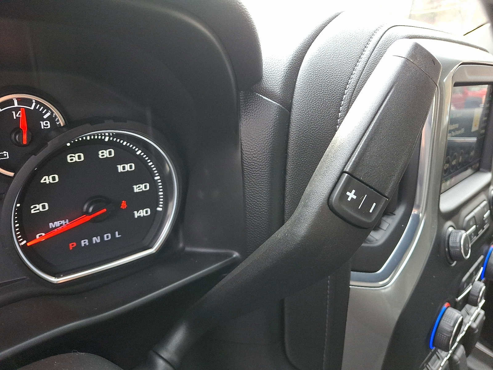 Used 2021 Chevrolet Silverado 1500 LT image 16