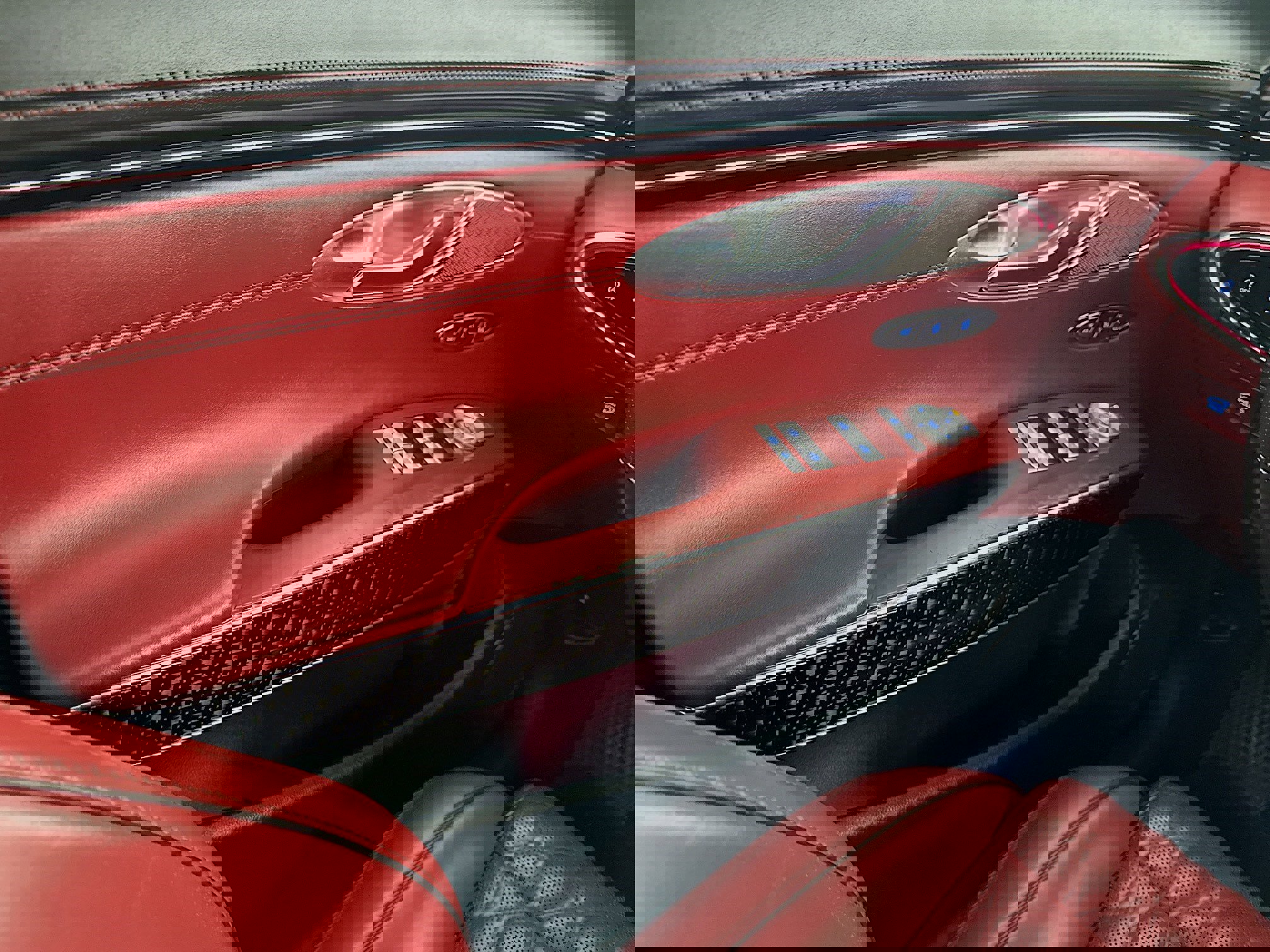 Used 2023 Genesis GV70 3.5T Sport w/ Sport Prestige Package image 15