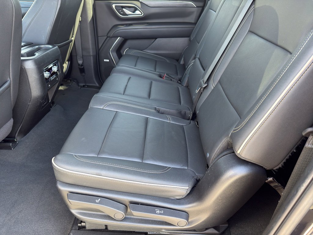 Used 2024 GMC Yukon XL SLT image 25
