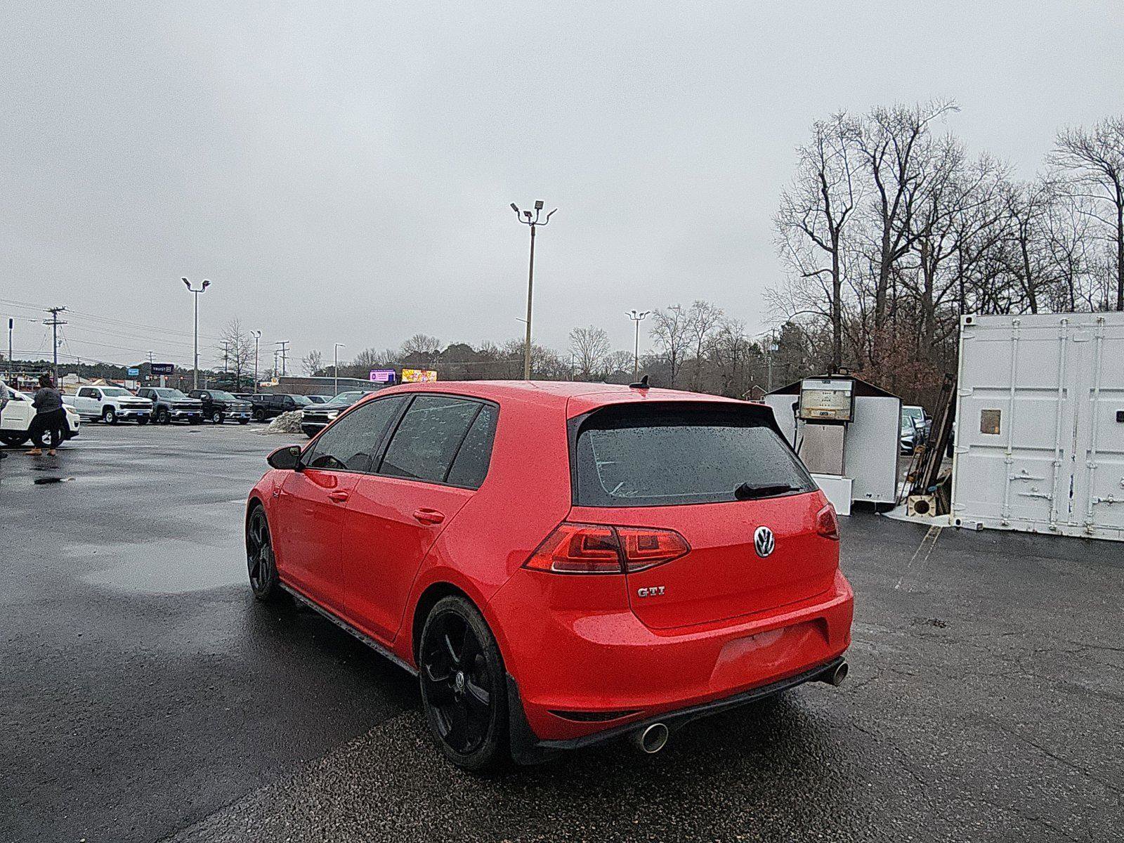 Used 2015 Volkswagen GTI SE w/ Lighting Package (SEL) image 3