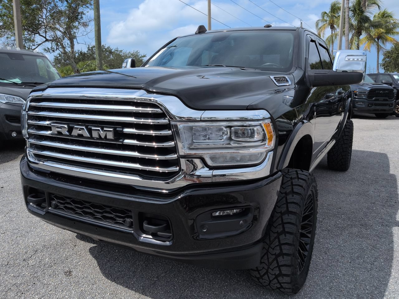 Used 2024 RAM 2500 Limited AWD/4WD image 9