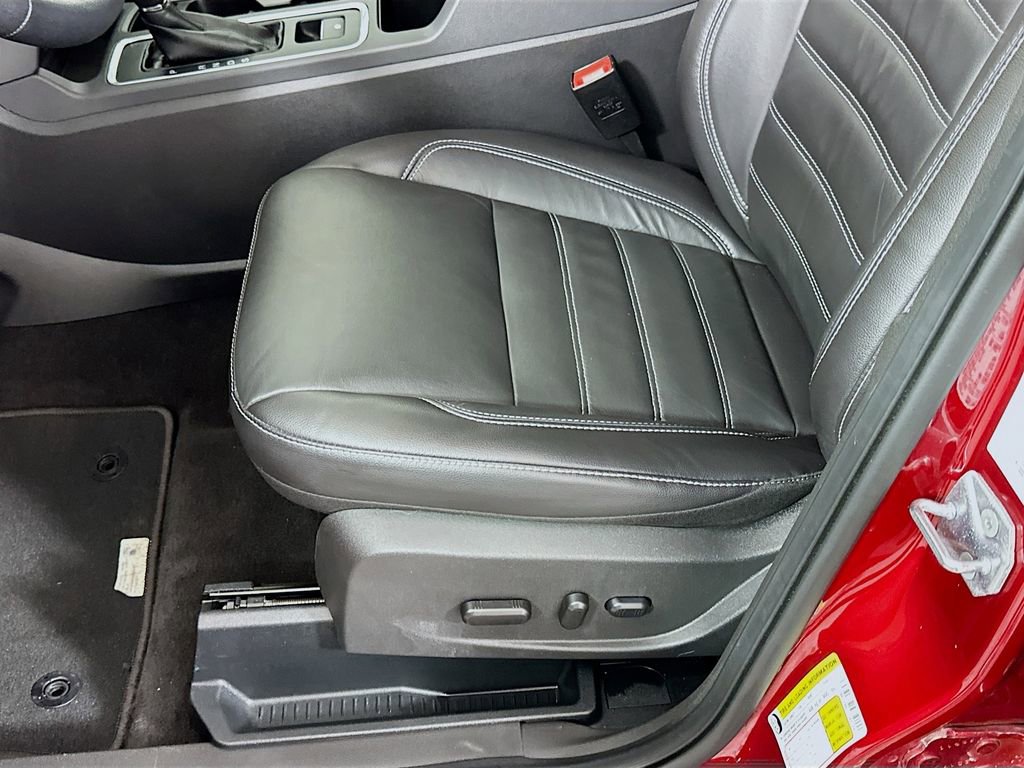 Used 2018 Ford Escape SEL image 19