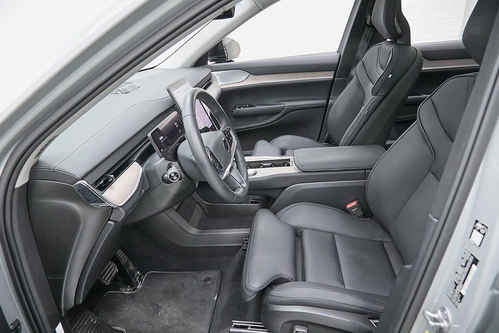 Certified 2025 Volvo EX90 Ultra image 20