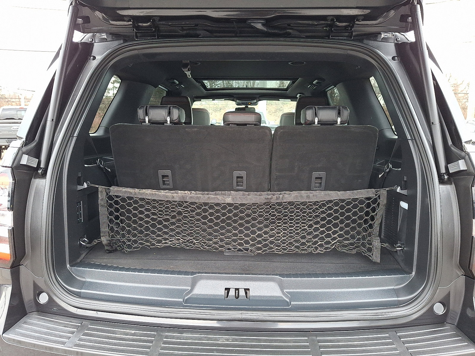 Used 2022 Ford Expedition Limited image 29