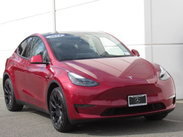 Used 2024 Tesla Model Y Long Range AWD/4WD image 2