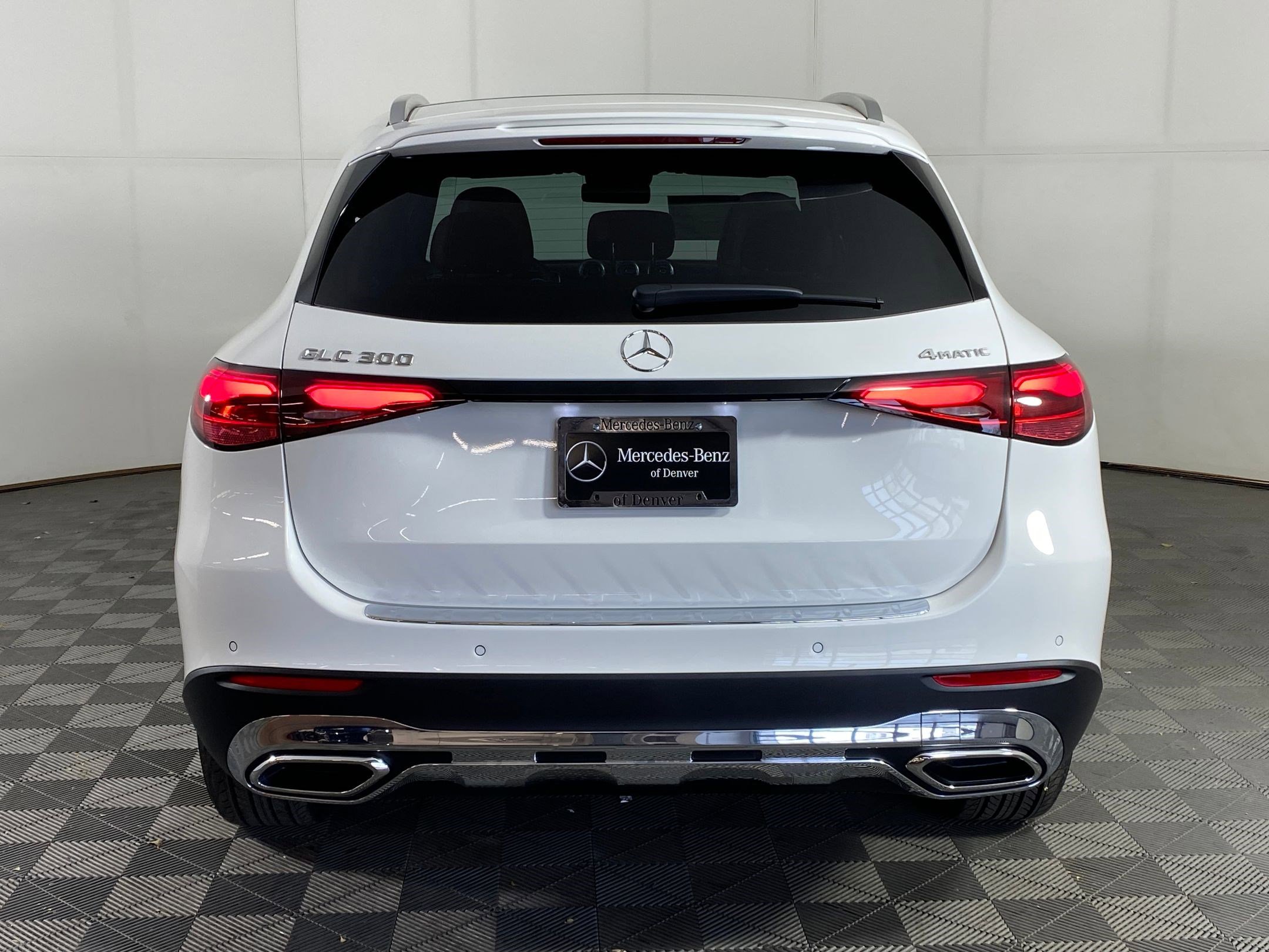 Used 2026 Mercedes-Benz GLC 300 4MATIC image 9