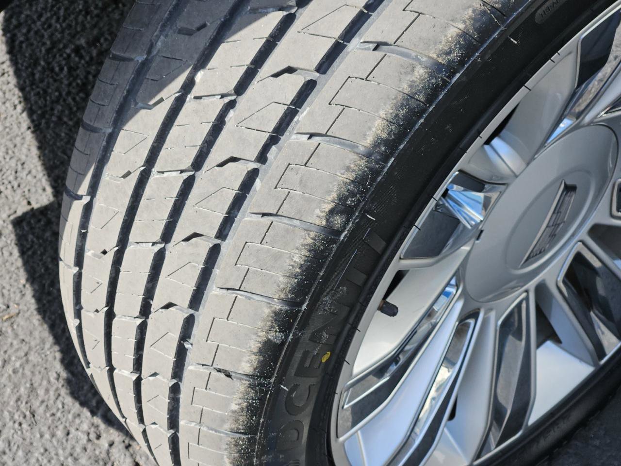 Used 2017 Cadillac Escalade ESV Platinum image 18