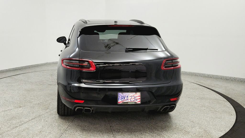 Used 2015 Porsche Macan Turbo image 4