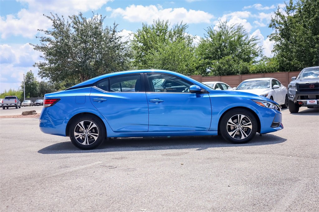 Used 2023 Nissan Sentra SV image 3