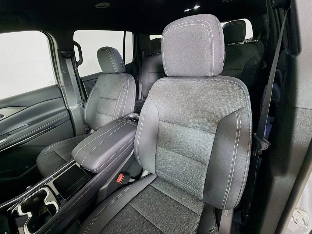 New 2026 Chevrolet Traverse LT w/ LPO, Floor Liner Package AWD/4WD image 11