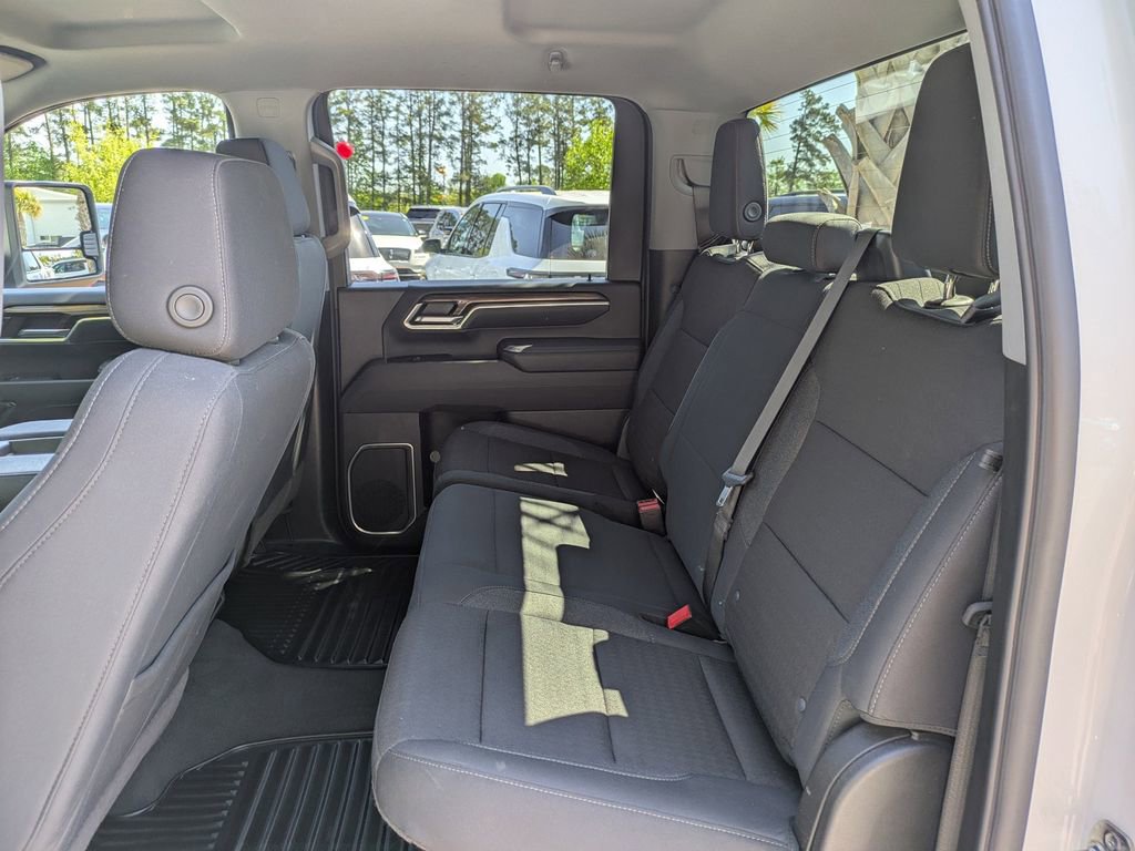 Used 2025 Chevrolet Silverado 2500 LT w/ Convenience Package AWD/4WD image 14
