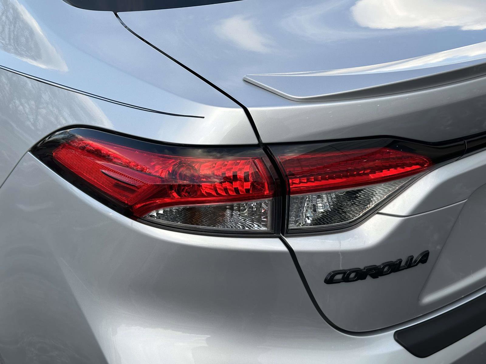 Used 2026 Toyota Corolla SE image 9