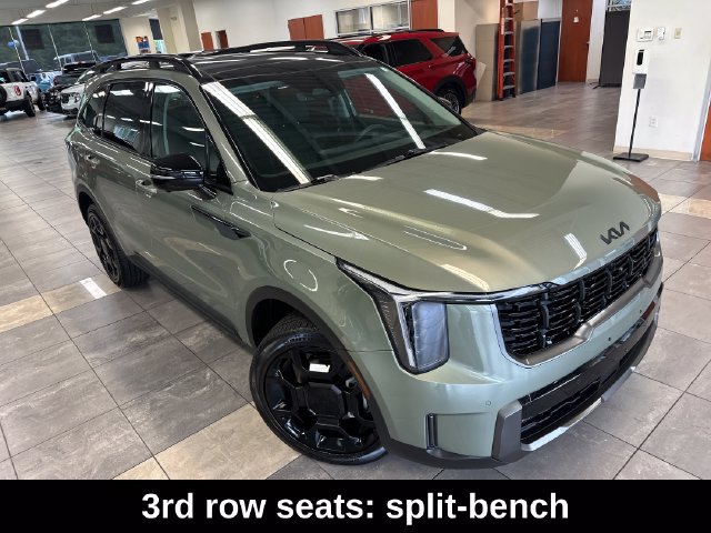 Used 2025 Kia Sorento SX AWD/4WD image 12