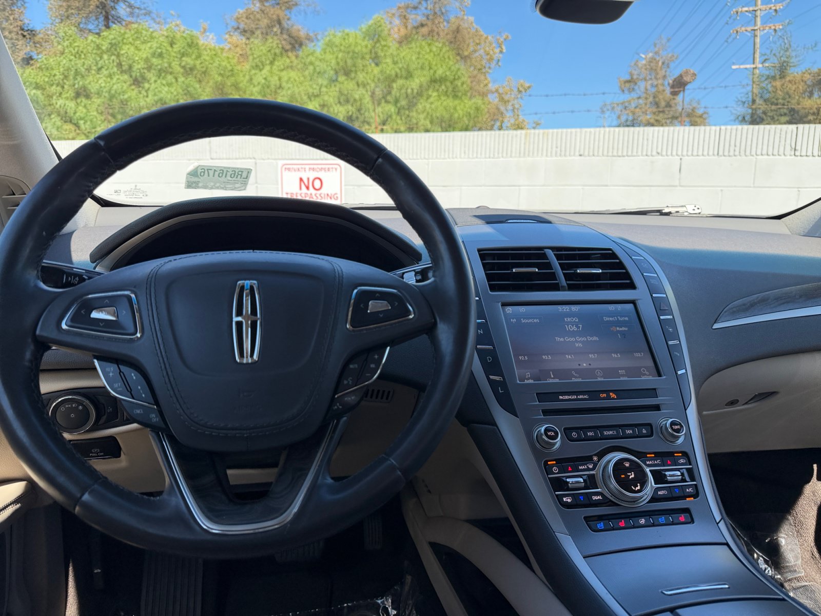 Used 2020 Lincoln MKZ Reserve w/ Luxury Package FWD image 16