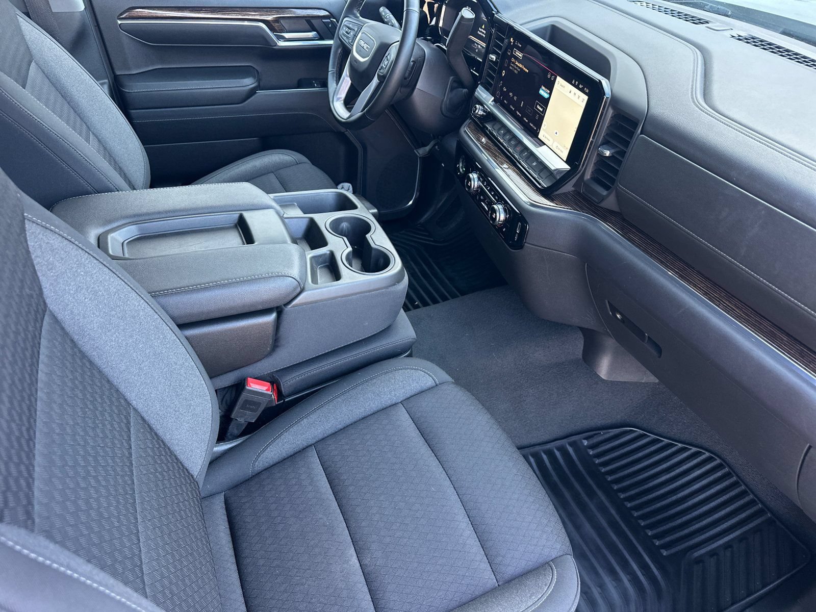 Used 2023 GMC Sierra 1500 SLE AWD/4WD image 15