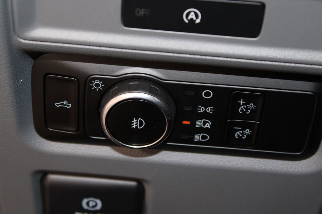 Used 2025 Ford F150 XLT w/ Equipment Group 301A Standard image 28