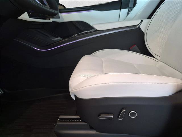 Used 2026 Tesla Model X Plaid AWD/4WD image 15