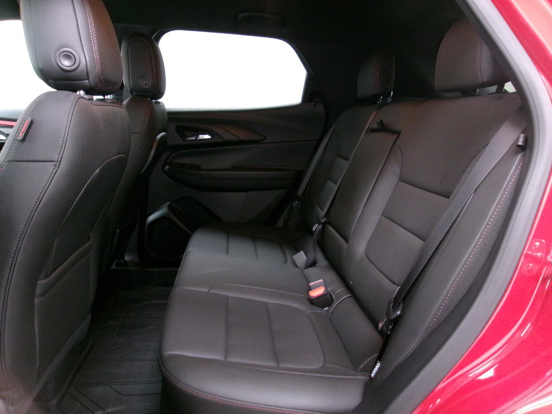 Used 2026 Chevrolet TrailBlazer RS w/ Convenience Package FWD image 9
