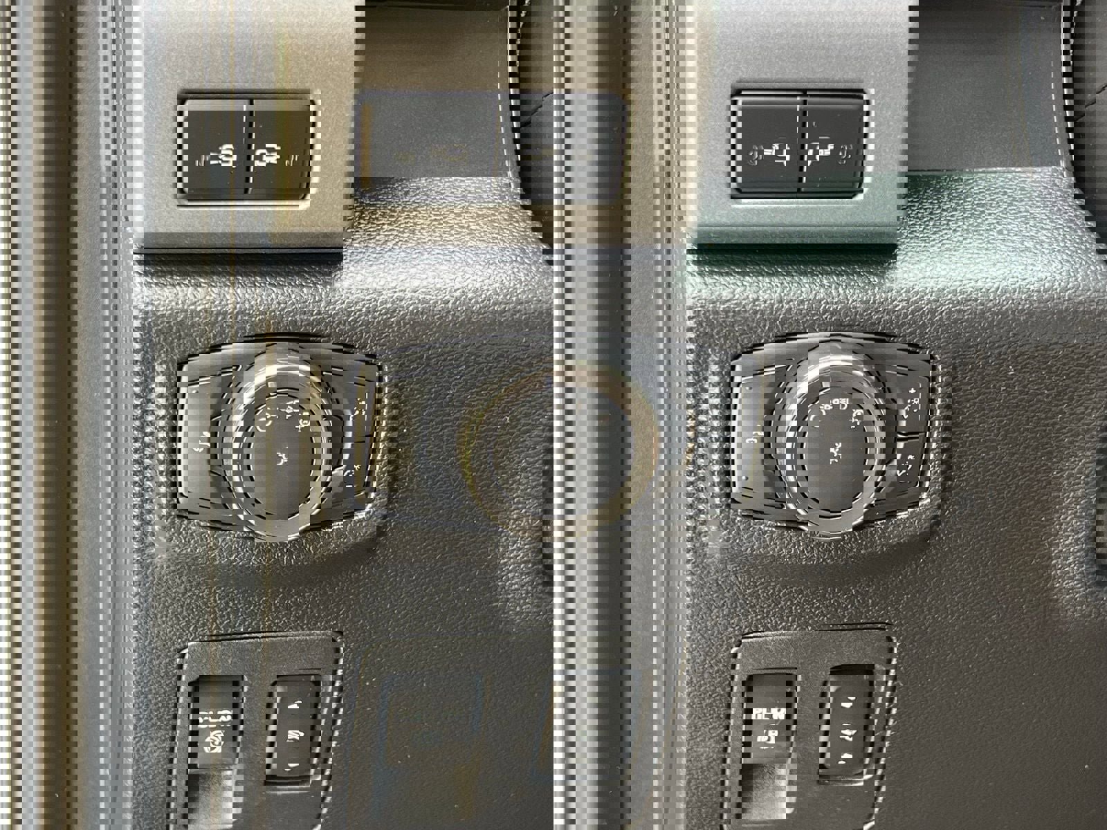 Used 2020 Ford F150 Raptor w/ Equipment Group 802A Luxury AWD/4WD image 26