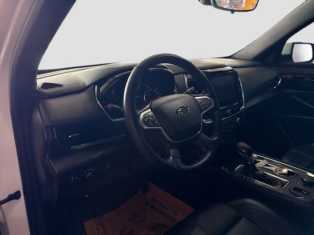 Used 2023 Chevrolet Traverse RS image 10