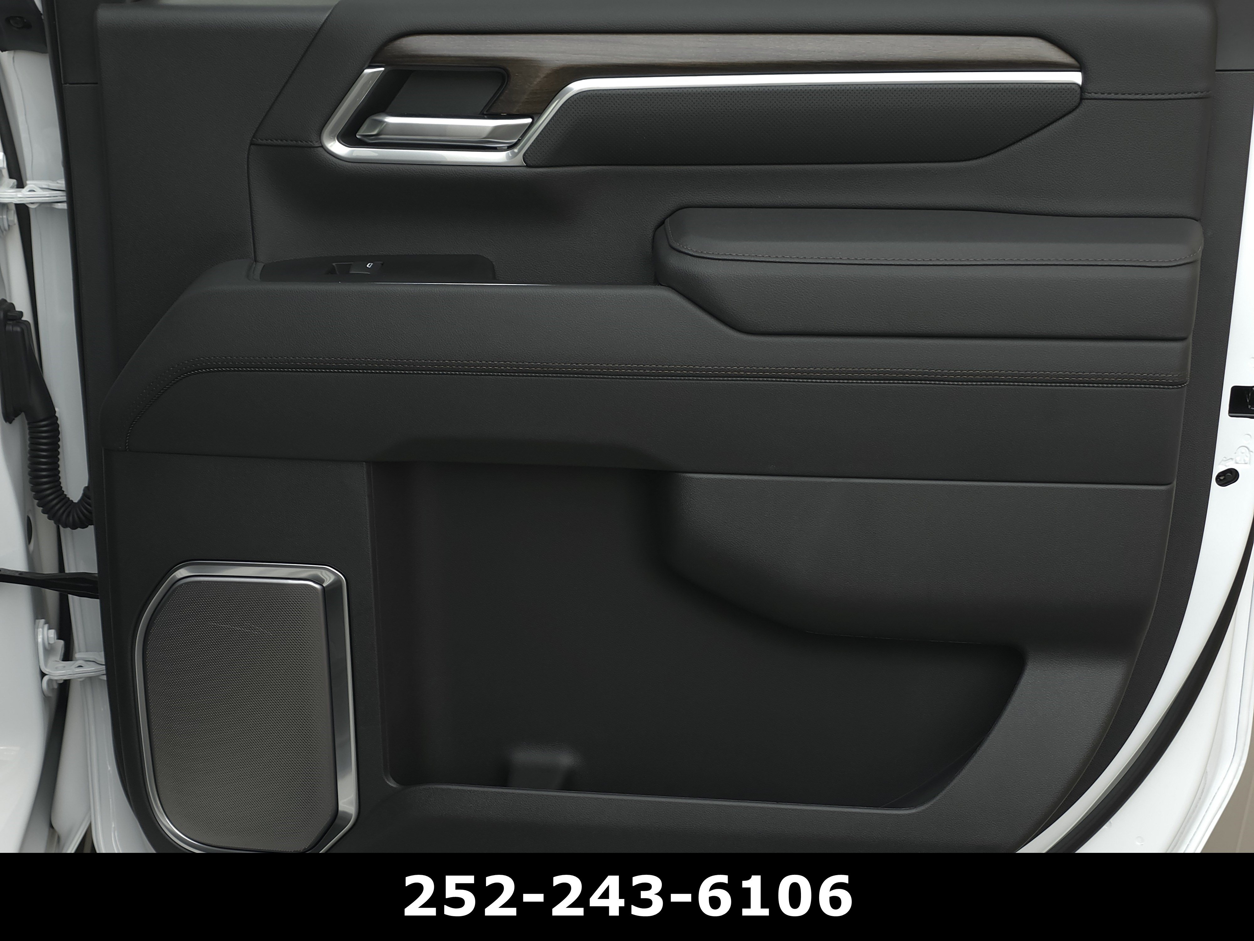 Used 2026 Chevrolet Silverado 2500 High Country w/ High Country Premium Package AWD/4WD image 38