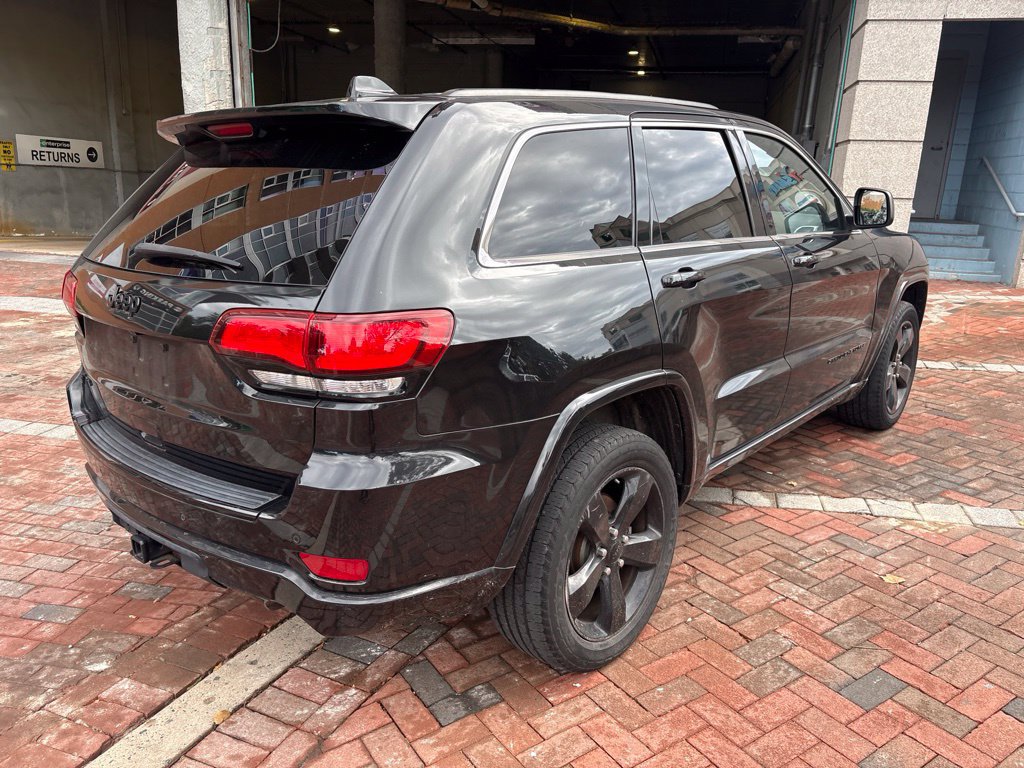 Used 2015 Jeep Grand Cherokee Altitude AWD/4WD image 3