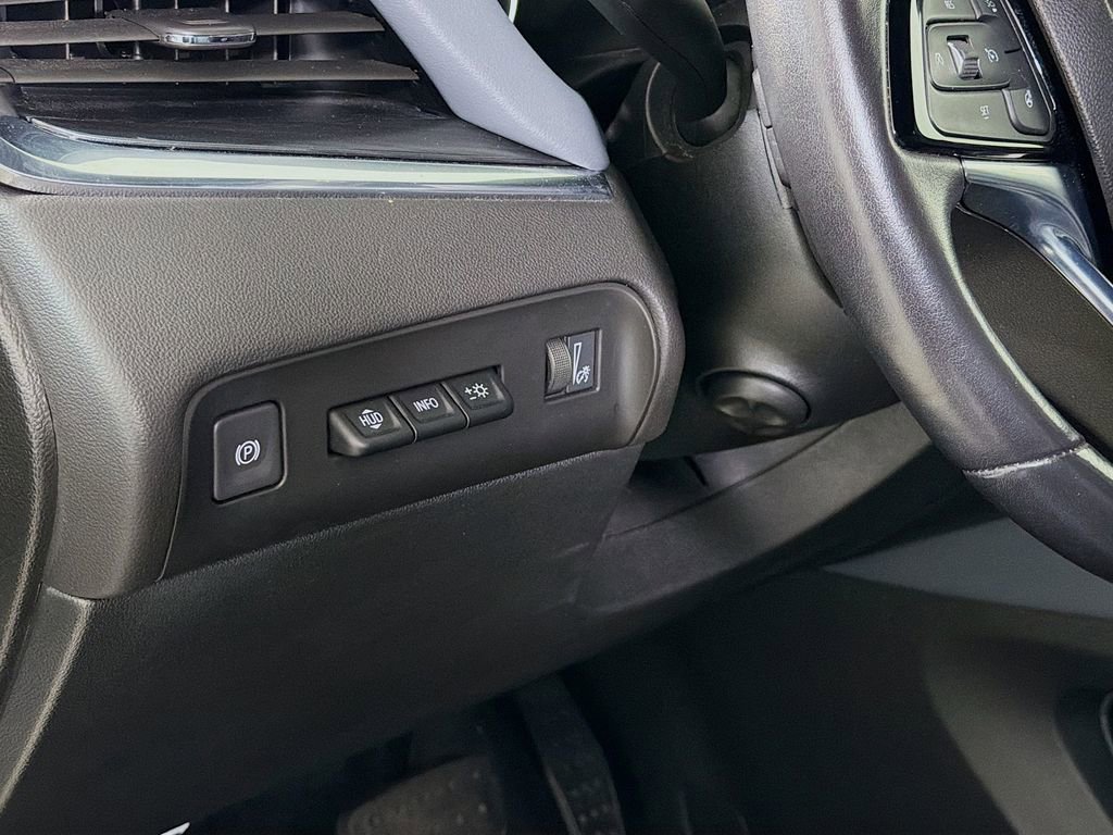 Used 2024 Buick Enclave Premium image 12