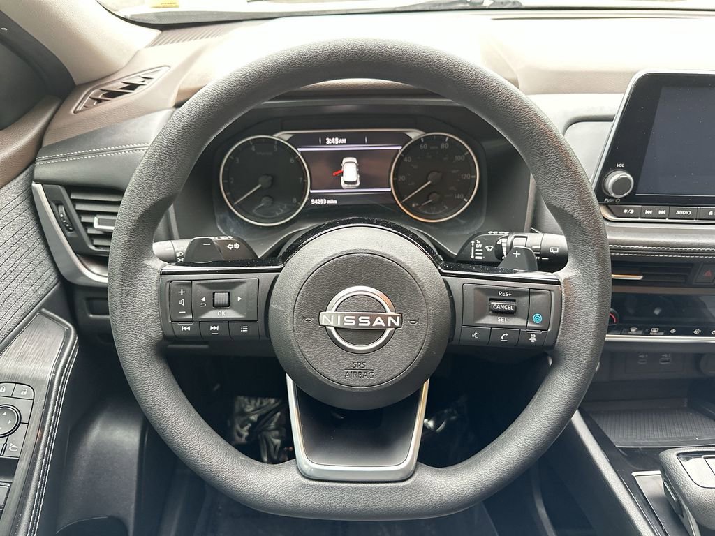 Used 2023 Nissan Rogue SV image 11