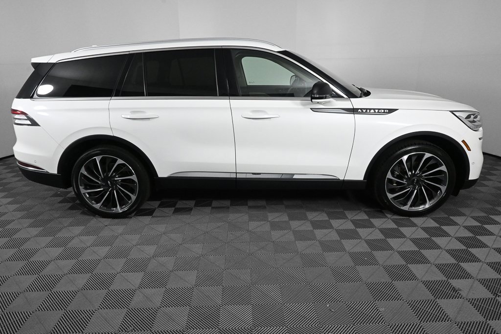 Used 2022 Lincoln Aviator Reserve w/ Equipment Group 201A image 26