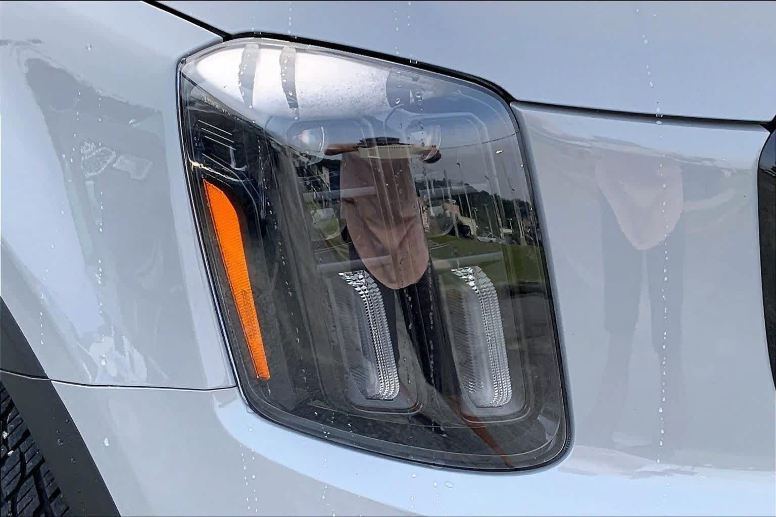 Used 2025 Kia Telluride SX Prestige X-Pro AWD/4WD image 25