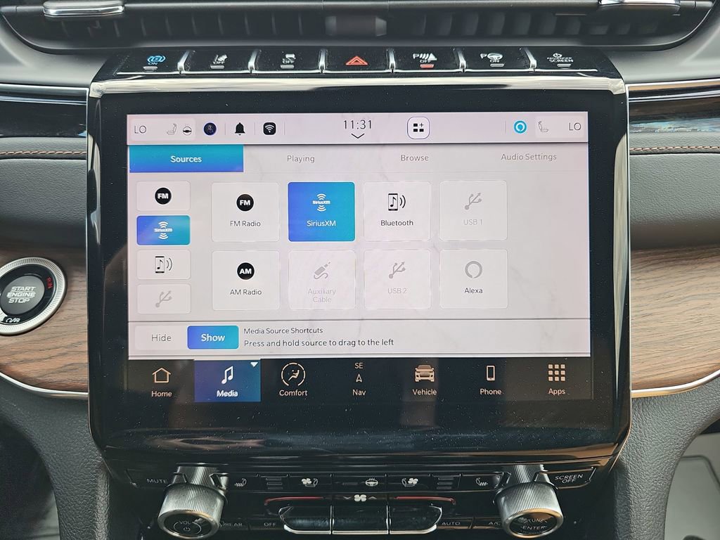 Used 2023 Jeep Grand Cherokee Summit w/ Luxury Tech Group V image 25