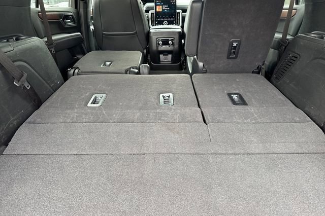 Used 2025 GMC Yukon Denali image 16