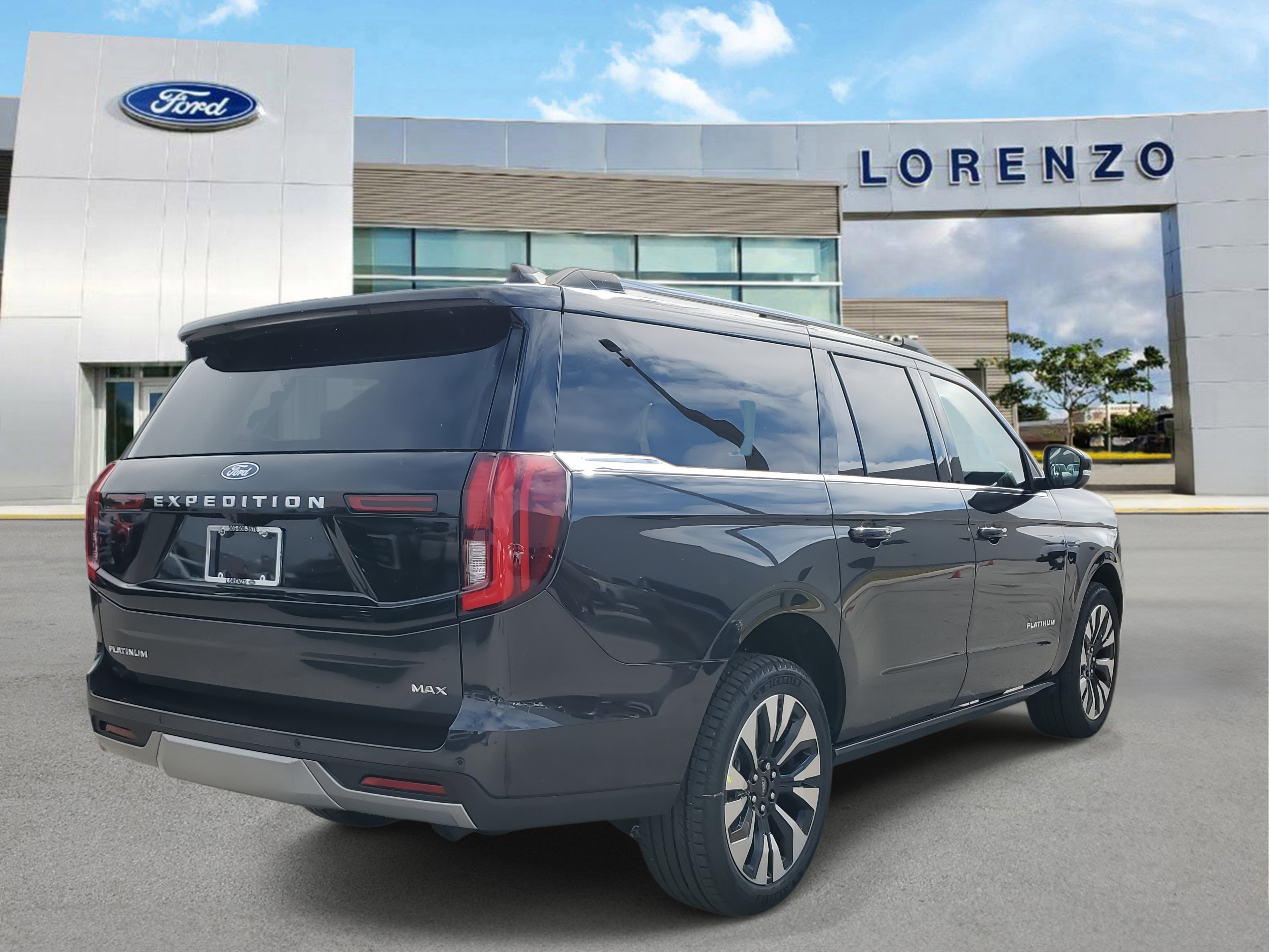New 2026 Ford Expedition Max Platinum w/ Driver's Package AWD/4WD image 4