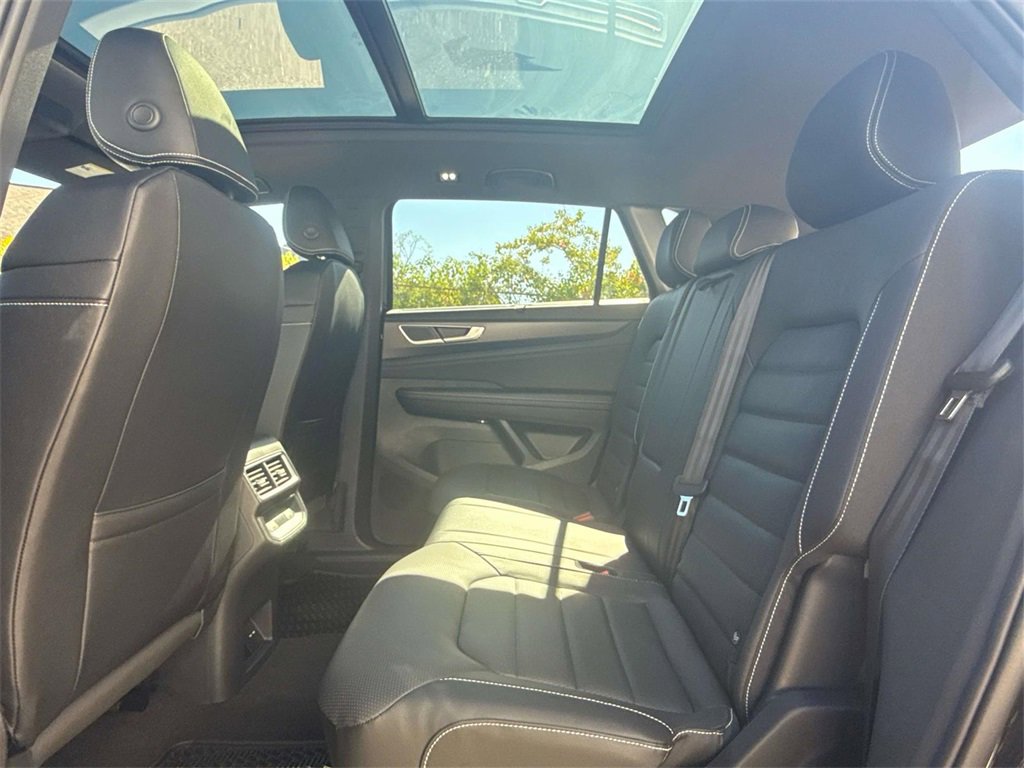 New 2026 Volkswagen Atlas Cross Sport SEL R-Line image 22