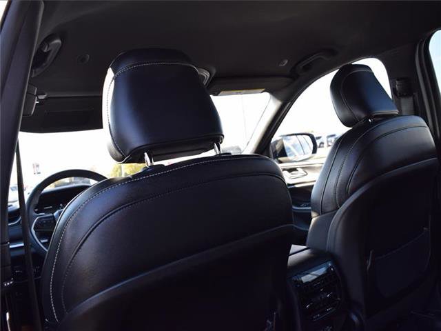 Used 2023 Jeep Grand Cherokee L Laredo image 29