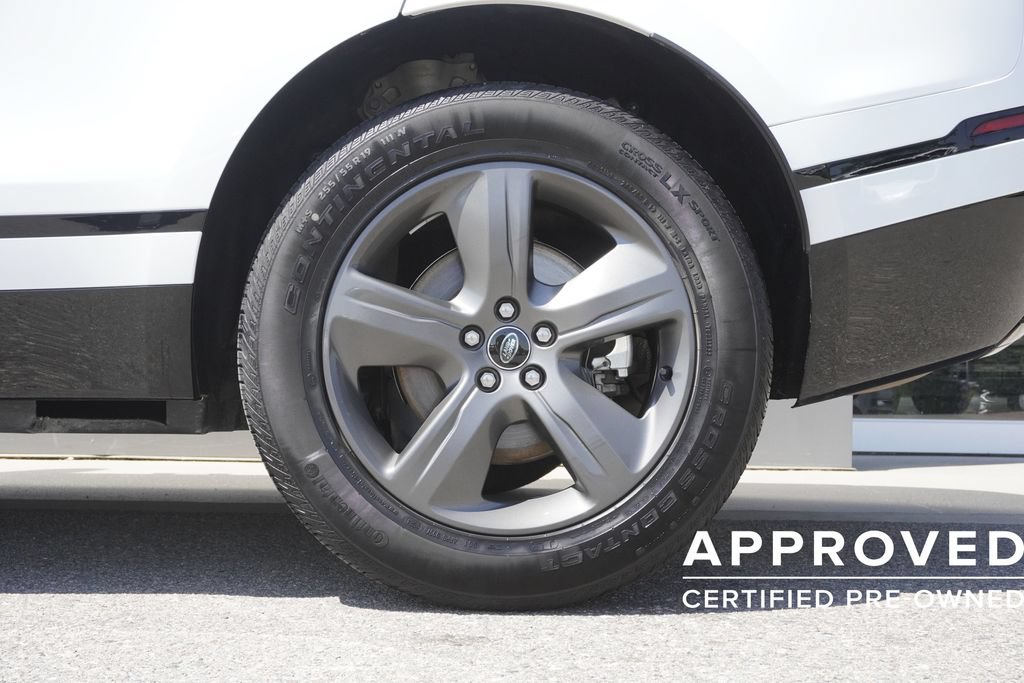 Used 2025 Land Rover Range Rover Velar Dynamic SE AWD/4WD image 33