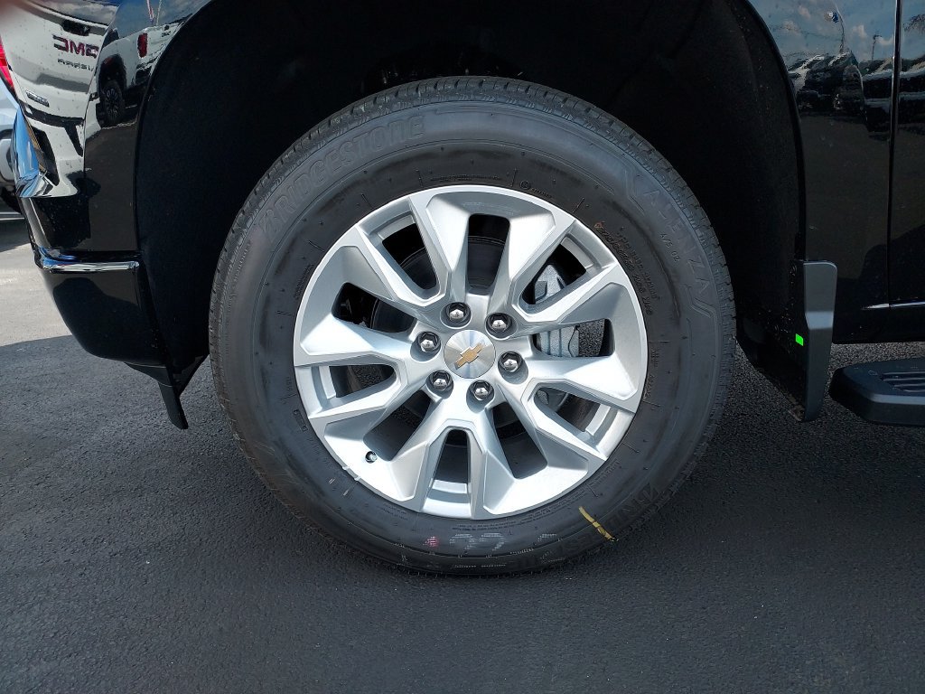 New 2026 Chevrolet Silverado 1500 Custom AWD/4WD image 10