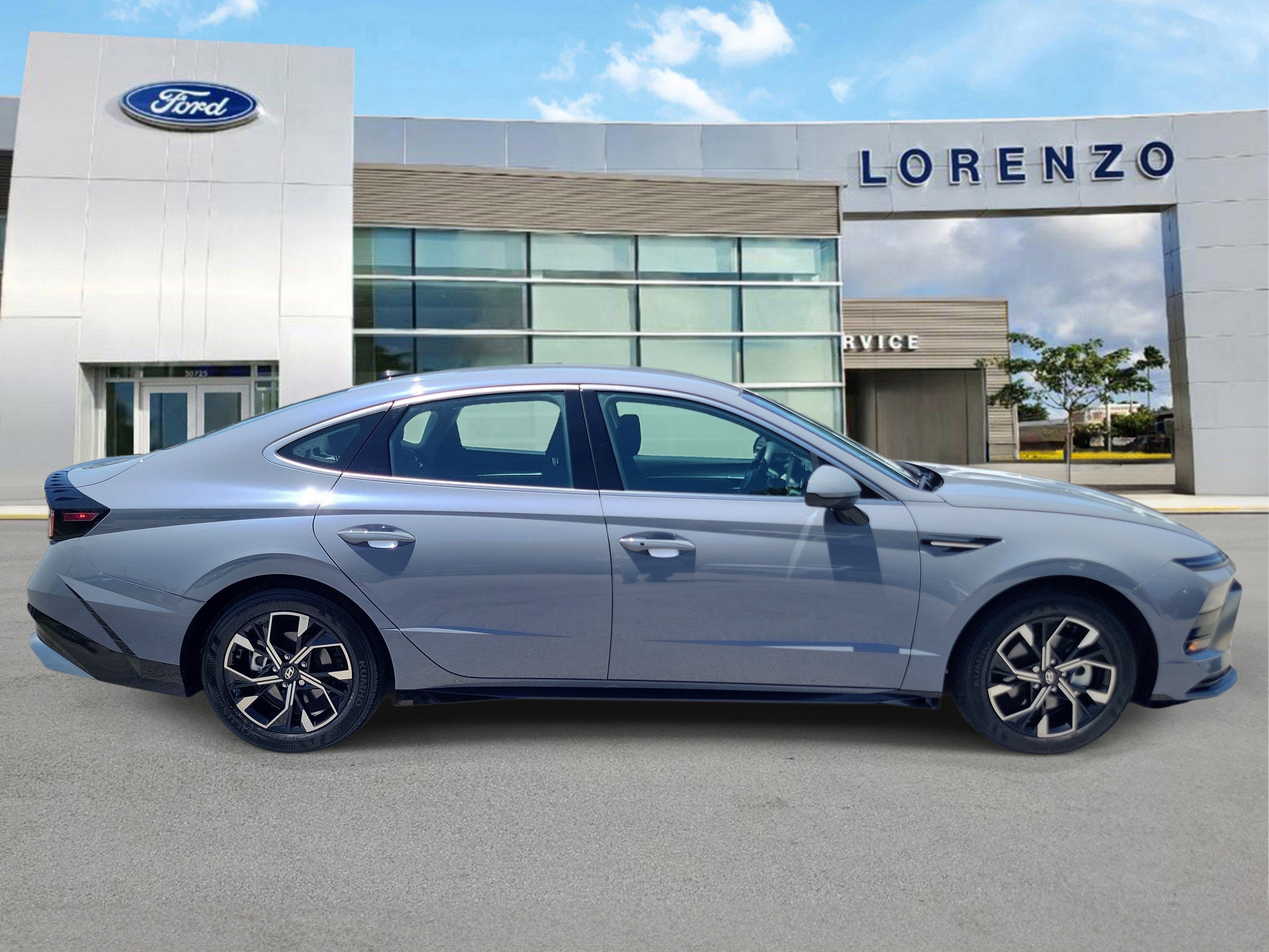 Used 2025 Hyundai Sonata SEL FWD image 4