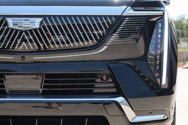 New 2025 Cadillac Escalade IQ Luxury 2 AWD/4WD image 6