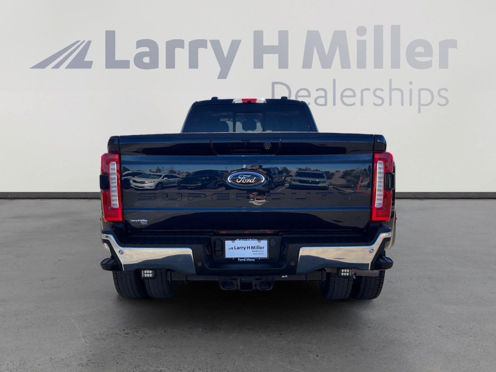 Used 2023 Ford F450 Lariat w/ Lariat Ultimate Package image 4