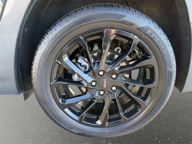 Used 2023 GMC Terrain SLE w/ Driver Convenience Package image 10