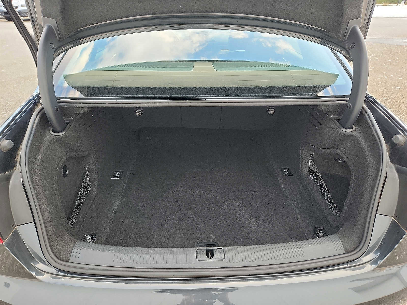 Used 2017 Audi A4 2.0T Premium Plus w/ Premium Plus Package image 28