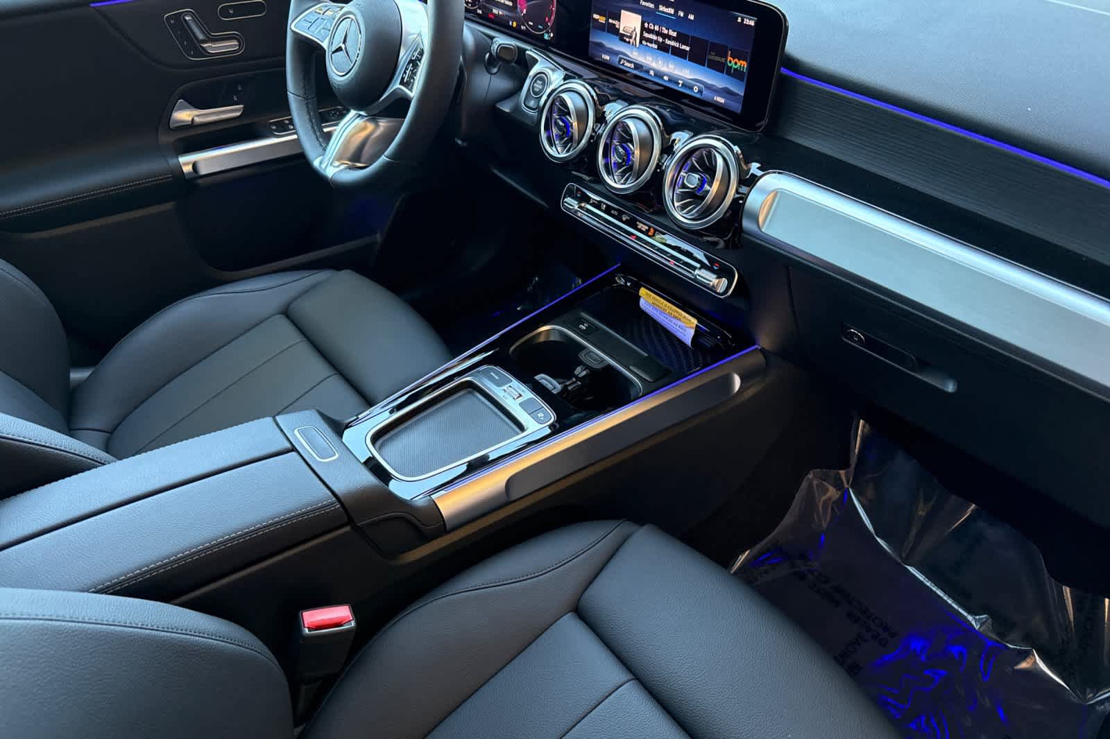 New 2026 Mercedes-Benz GLB 250 image 15