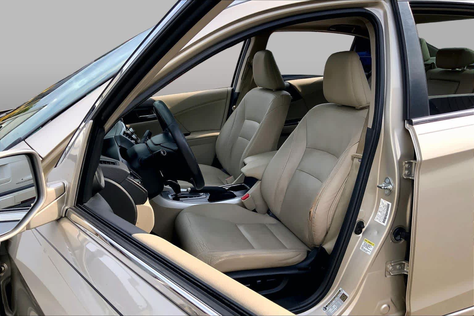 Used 2015 Honda Accord EX-L image 6