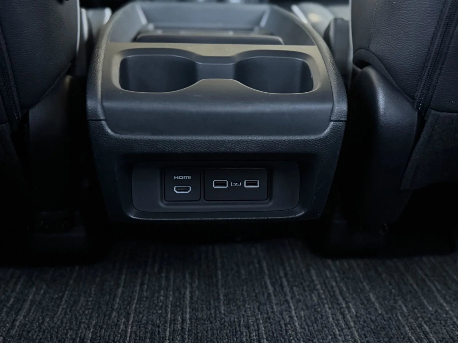 Used 2024 Honda Odyssey Elite image 44