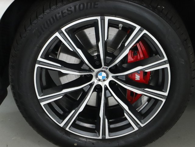 Used 2026 BMW X5 xDrive40i w/ M Sport Package AWD/4WD image 42