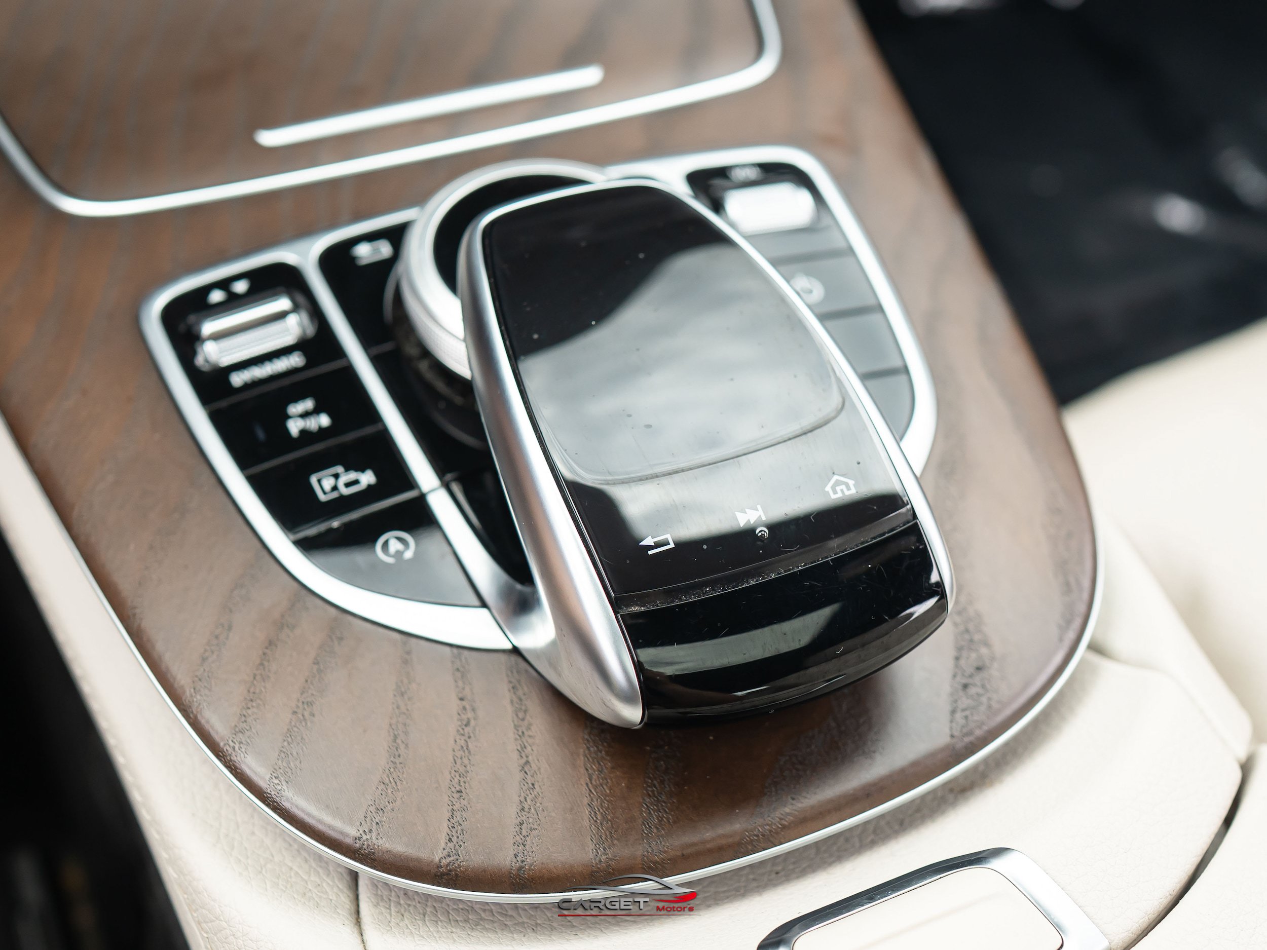 Used 2019 Mercedes-Benz E 450 4MATIC Sedan w/ Driver Assistance Package image 35